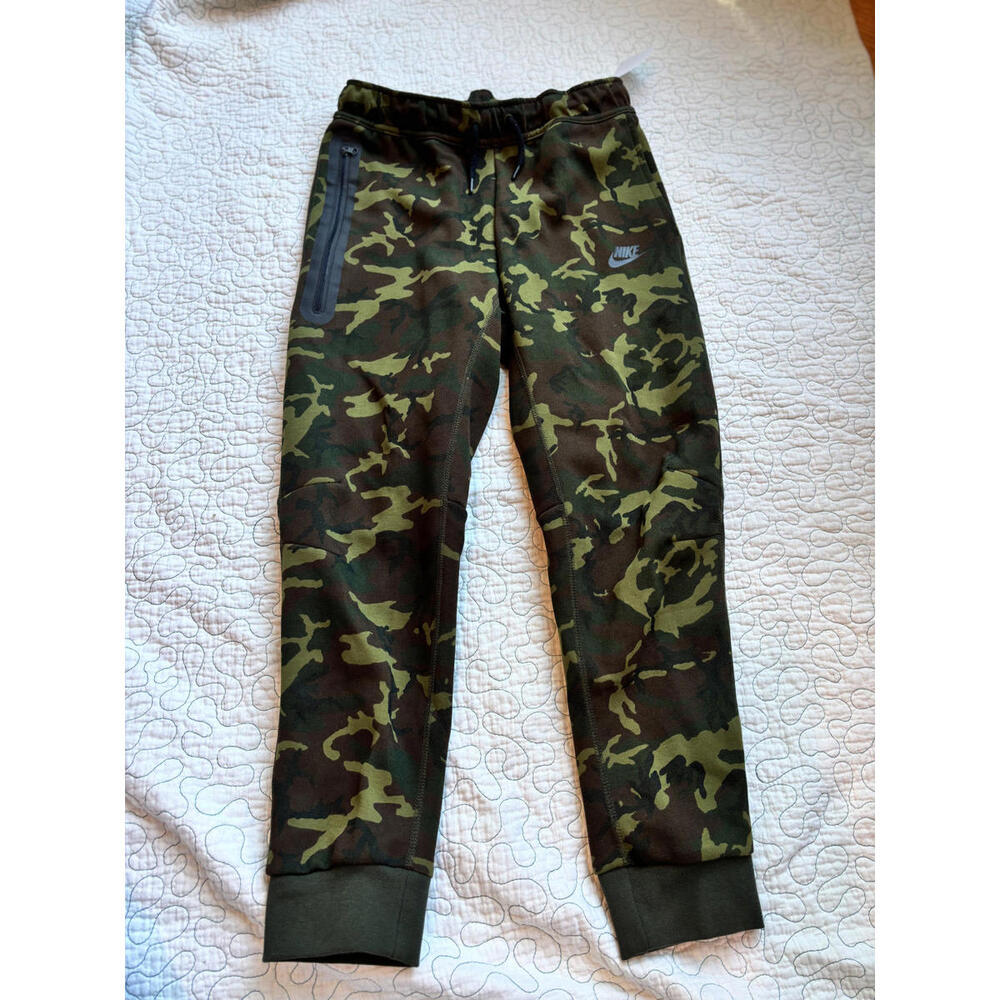 Nike Tech Camouflage Joggers with Zippered Pockets Size‎ Large #365
